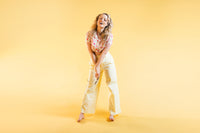 model-laughs-barefoot